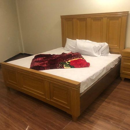 Al Buraq Hotel 이슬라마바드 외부 사진